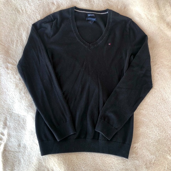 Tommy Hilfiger v-neck sweater - Picture 2 of 4